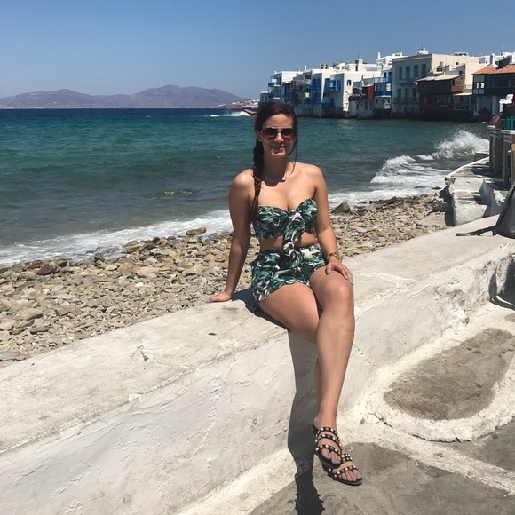 SOLD //  ‘RESORT’ Palms 2 Piece Se - Picture 6 of 6